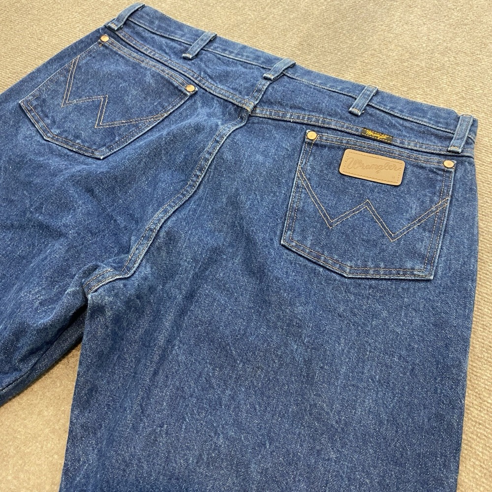 Wrangler Jeans Mens‎ 40 Fits 38x30 Faded Blue 13MWZ Cowboy Cut Western Boots